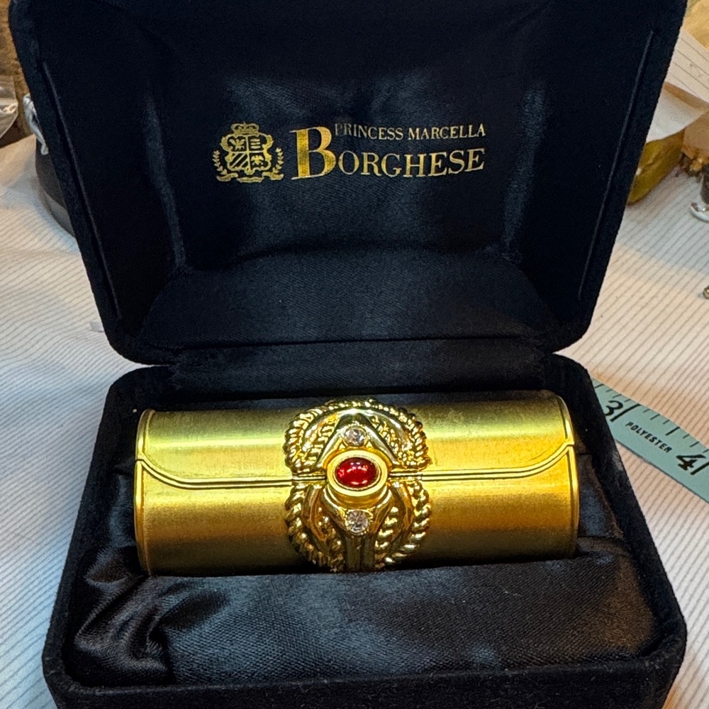 Princess Marcella Borghese Gold toned & Red lip stick velvet gift box 🐈‍⬛